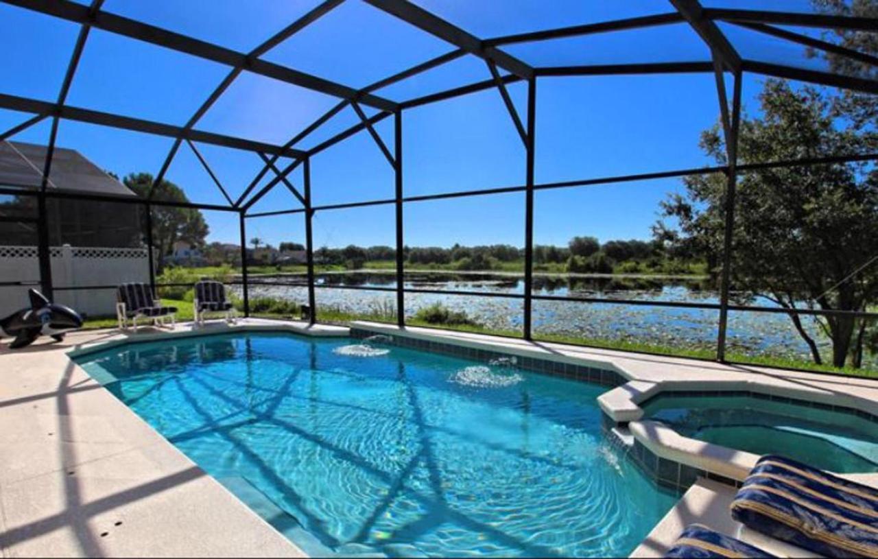 Lakeside Paradise Holiday home *
